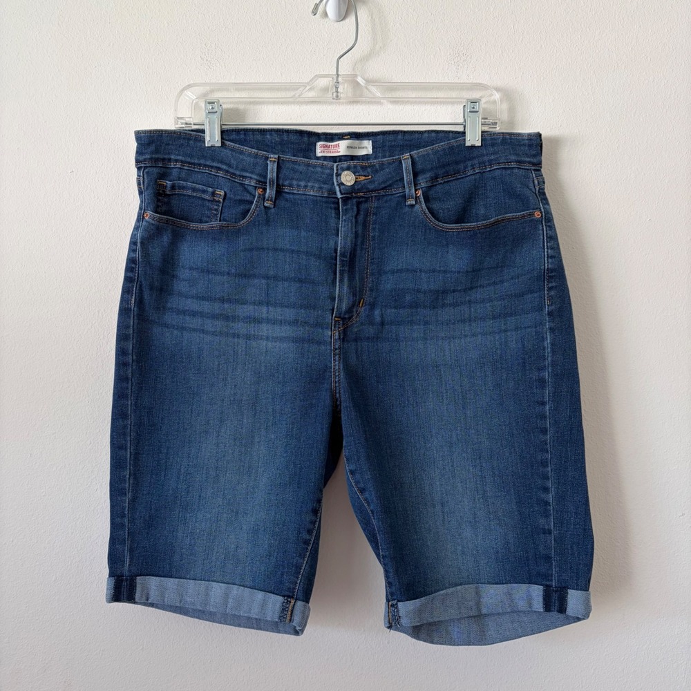Signature by Levi Strauss Co Womens Bermuda Shorts Medium Wash Blue Size 16 W33
